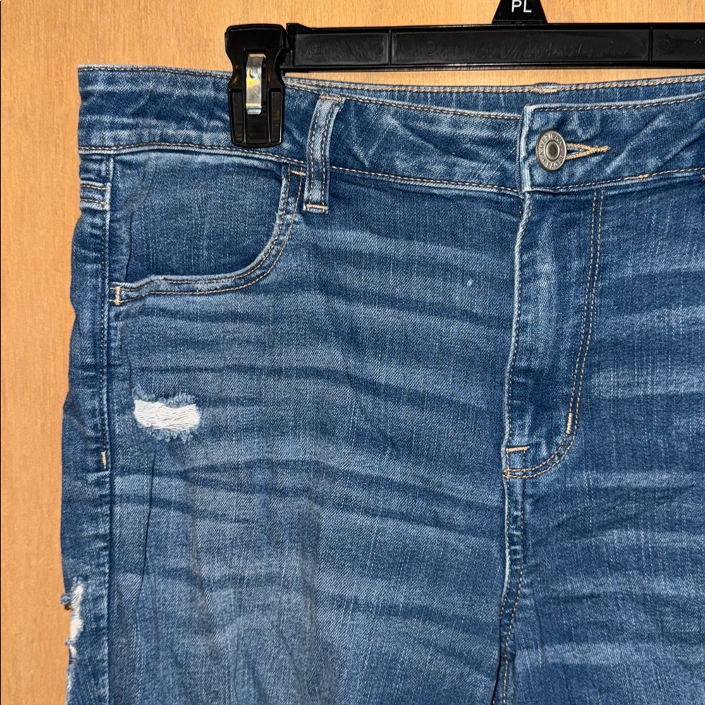 American Eagle Outfitters “Destroyed” Stretch Ankle Jeans - Picture 2 of 6